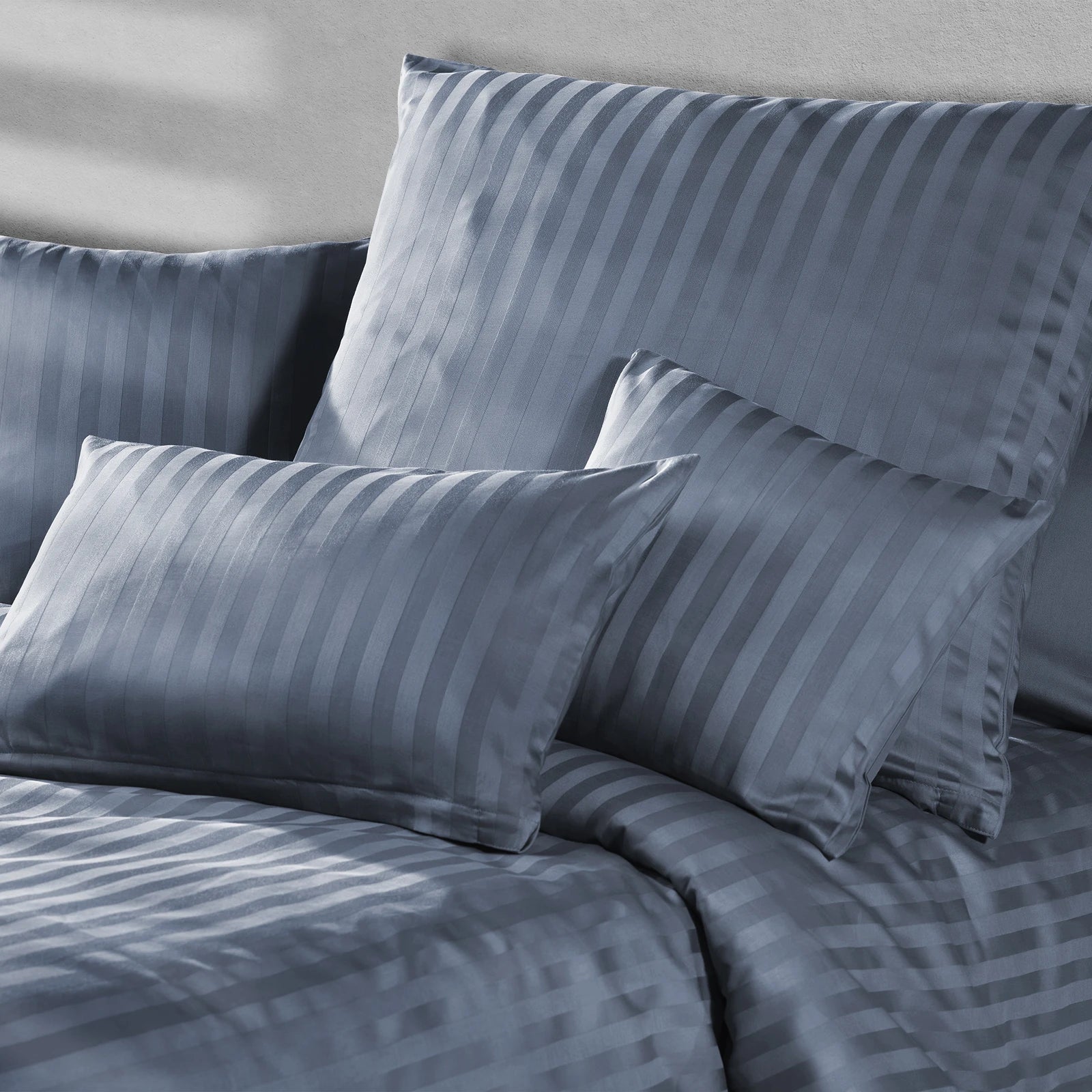 Mako Satin Damaststreifen Bettwäsche - Stahlblau - 135x200 + 40x80cm