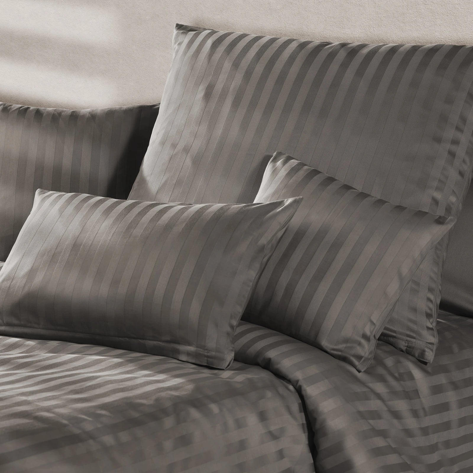 Mako Satin Damaststreifen Bettwäsche - Taupe - 135x200 + 40x80cm