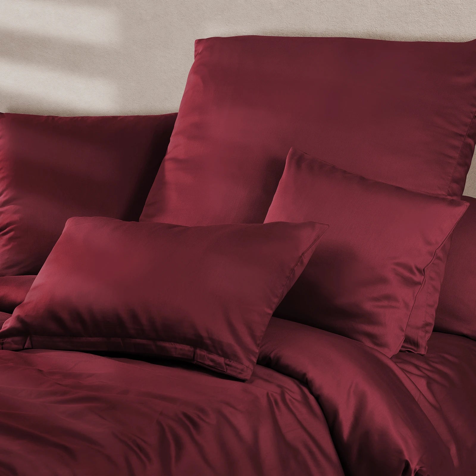 Mako Satin Bettwäsche - Pure Label - Aurora Rot - 135x200 + 40x80cm