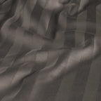 Mako Satin Kissenbezug Damast Streifen - Pure Label - Anthrazit - 80x80cm